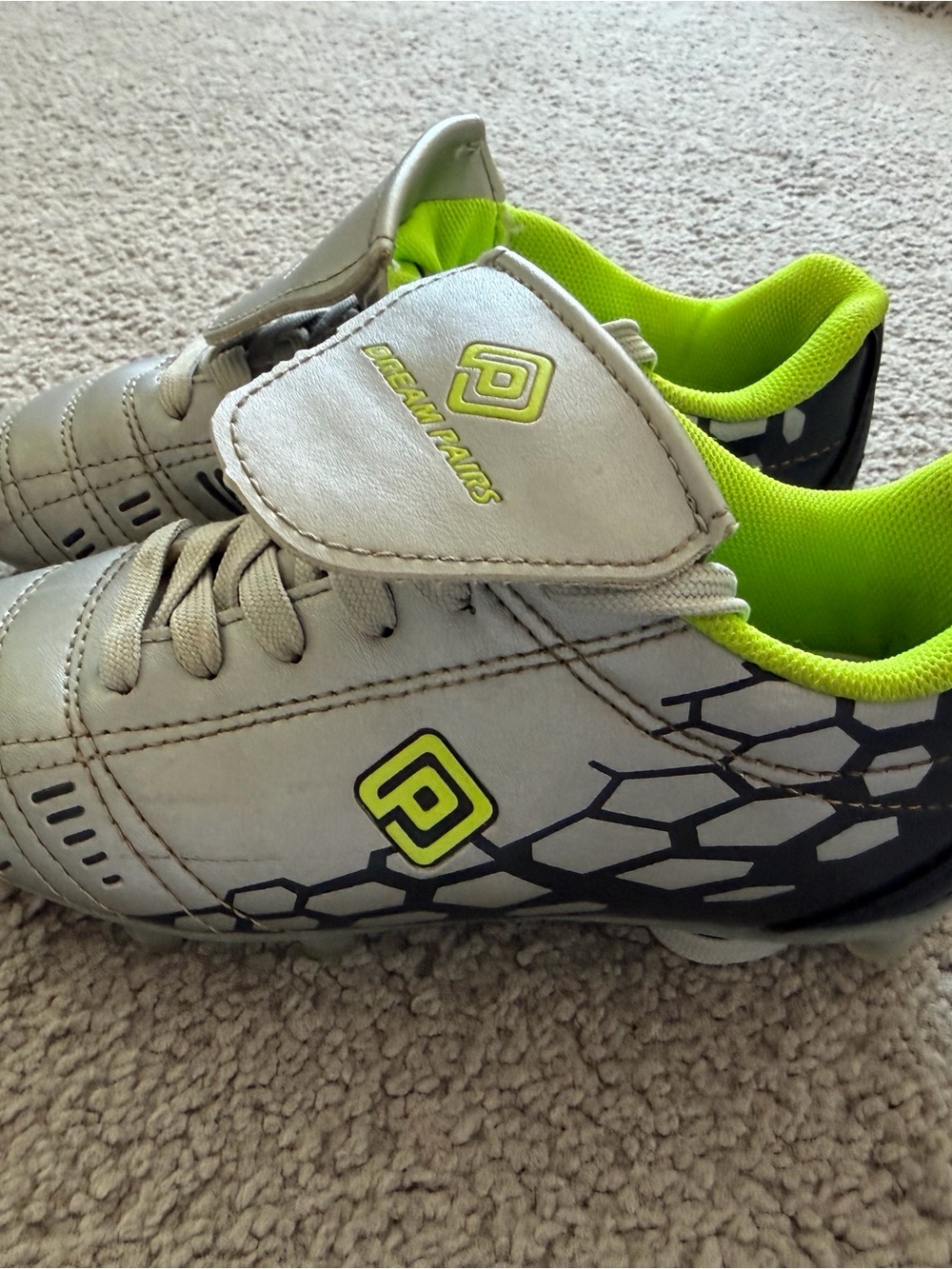 Dream Pairs Kids Sneakers in Gray and Neon Lime